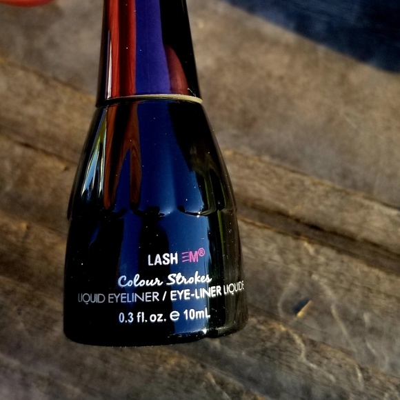 LASHEM Colour Strokes Liquid Eyeliner Black Pearl - Picture 3 of 8